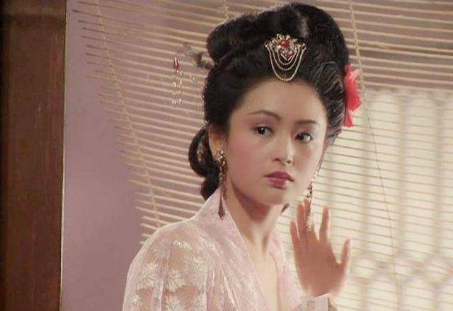 历史上四大美人西施,王昭君,貂蝉,杨玉环,到底谁更漂亮?