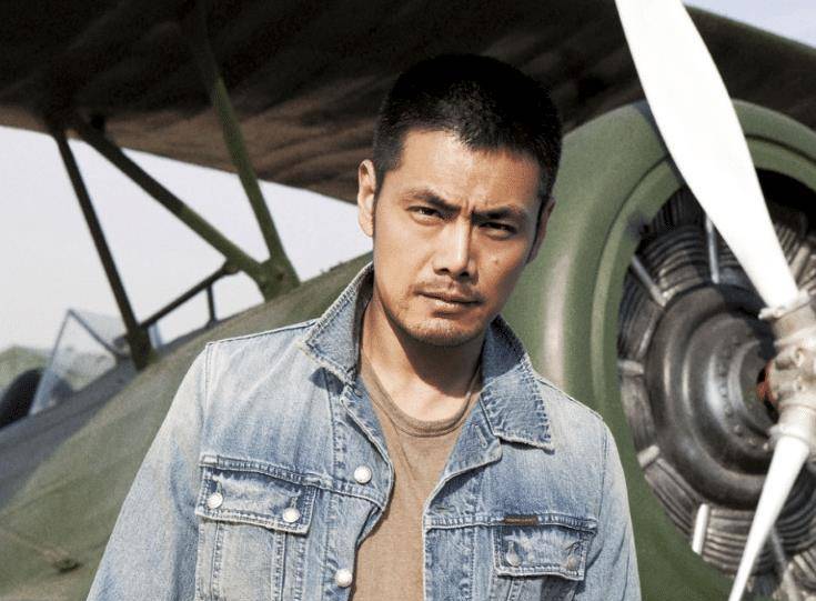 邵兵17岁龙凤胎女儿近照曝光,化浓妆打扮时尚,跟老爸如复制粘贴_电影