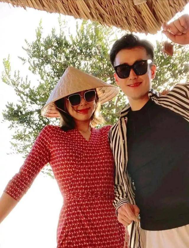 曾春蕾再发恩爱照,望事业爱情双丰收!_球迷_比赛_花蕾