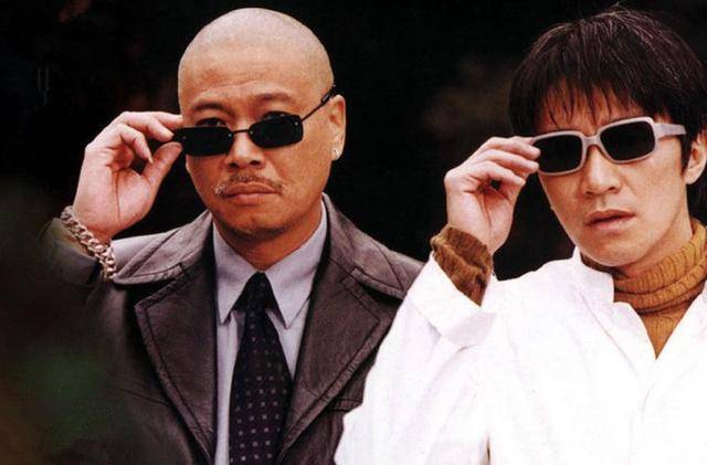 聊起周星驰,向太怒不可遏:买豪车借我二百万不还,还顺我红酒_向华强