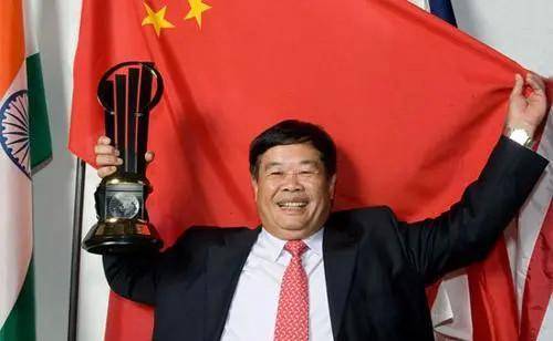 国际赛事上,曹德旺怒摔奖杯,破口大骂领导,却被赞有原则_王浩_事情