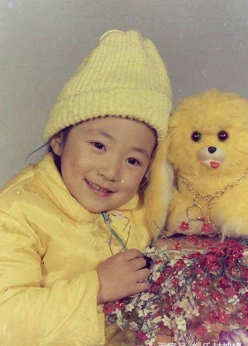 简直异于常人的美,相比下刘雯简直土得掉渣_小时候_明星_眼睛