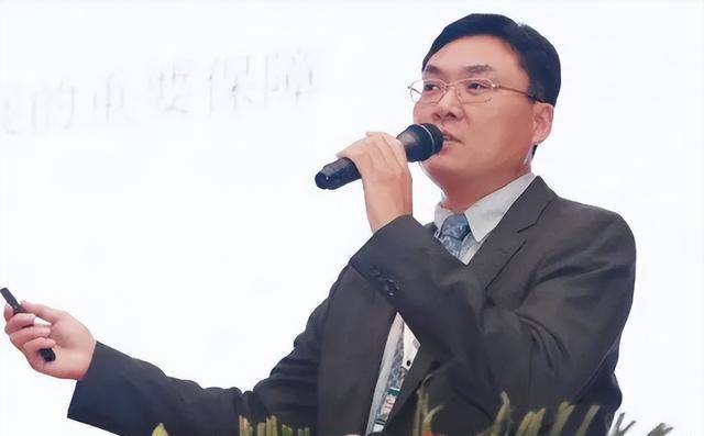 女儿三年,揭开这位总裁父亲的"画皮",令人唾弃_鲍毓明_李星星_工作