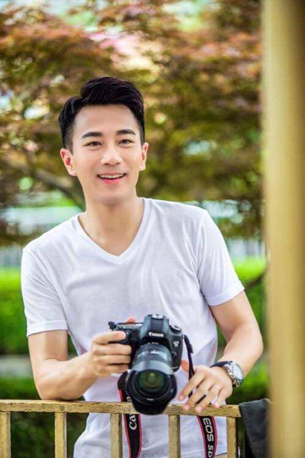 刘恺威(下图,1974年出生于香港)是偶然,也是必然,是前生的债,是今生的