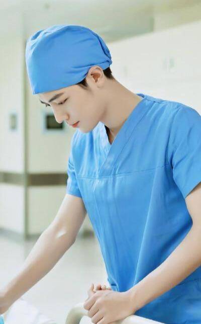 韩版预告片来袭,肖战《狼殿下》离我们还有多远?_余生_大陆_观众