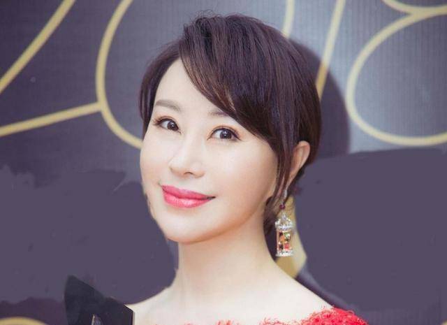 揭秘42岁美女歌后祖海的成名经历与感情生活_天后_歌曲_民歌