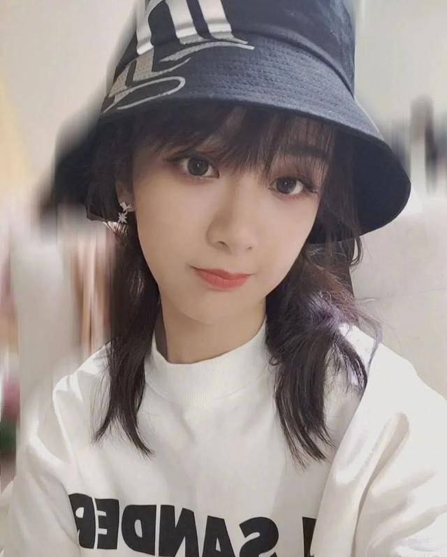 吴昕_沈梦辰_哈士奇