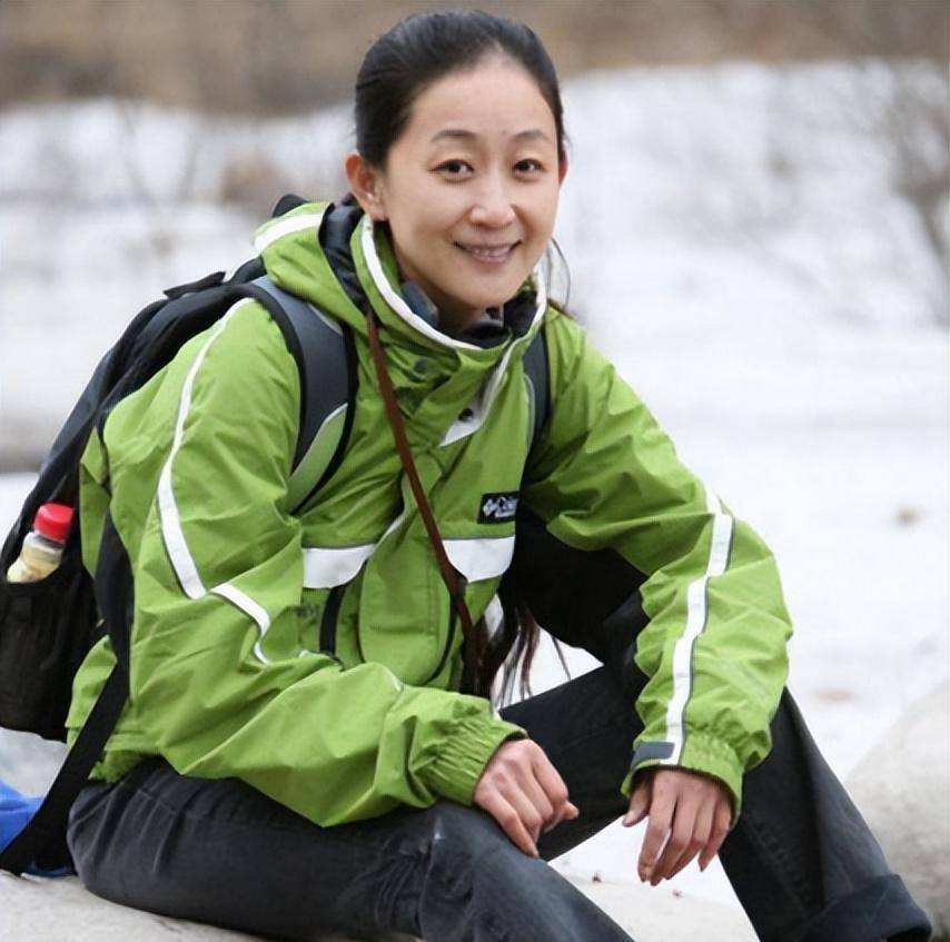 她用一张艳阳四射的脸征服了娱乐圈,又用这张脸征服了观众.