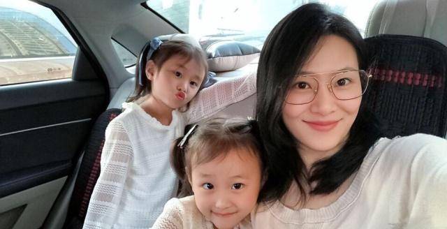 一场意外令李慧珍丧失生育能力,现在是一对双胞胎的"单亲妈妈"_女儿