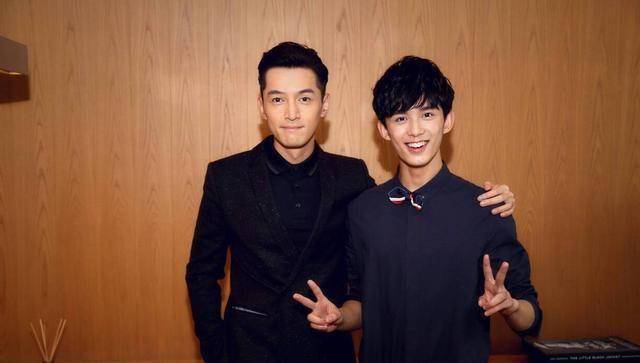 唐嫣罗晋公布婚讯,"心疼胡歌"准时上热搜,老胡:还有彭于晏呢_霍建华