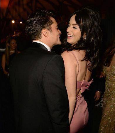 水果姐为精灵王子庆生,订婚1年后再度表白,背后深意让人感动!