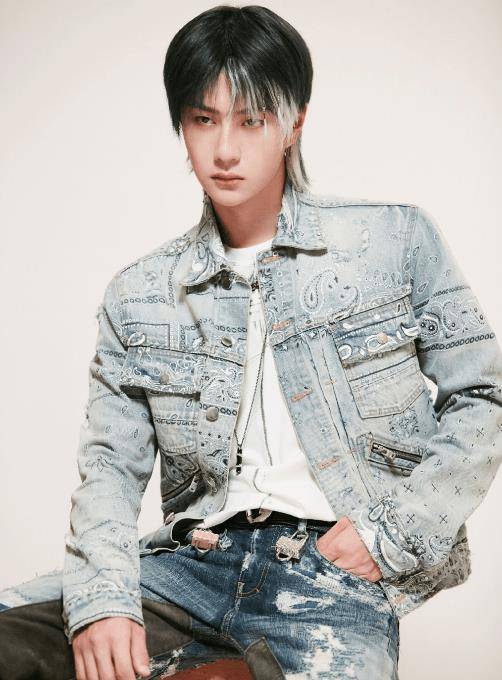 王一博登网络影响力榜2,相关关键词吸睛,具体原因分析引争议_网友