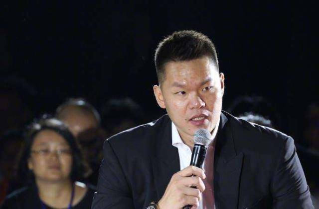 朱八神操作助冠广东,200万年薪他却微微一笑!_朱芳雨_易建联_改革