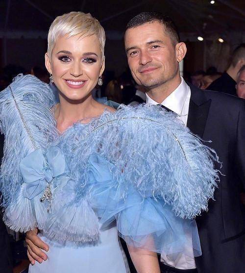 水果姐为精灵王子庆生,订婚1年后再度表白,背后深意让人感动!