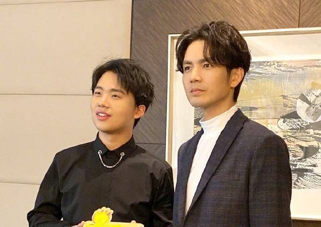 实际肚子饿得狂叫,女明星都同情他的自律_钟汉良_麒麟_普通人