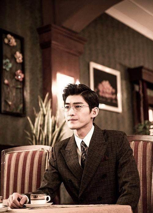 不敌郑凯袁姗姗《国民大生活》_郑恺_大亨_传奇