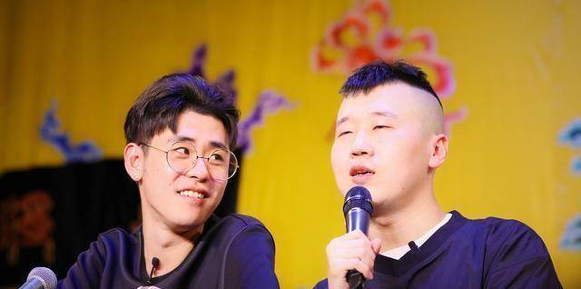 张云雷一曲《毓贞》唱尽绝代风华,费玉清称其为"当红炸子鸡"_徐小凤