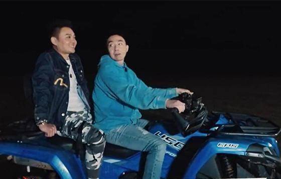 俞灏明姚政做客《快乐再出发》状况百出,出场方式遭0713无情嘲笑_兄弟