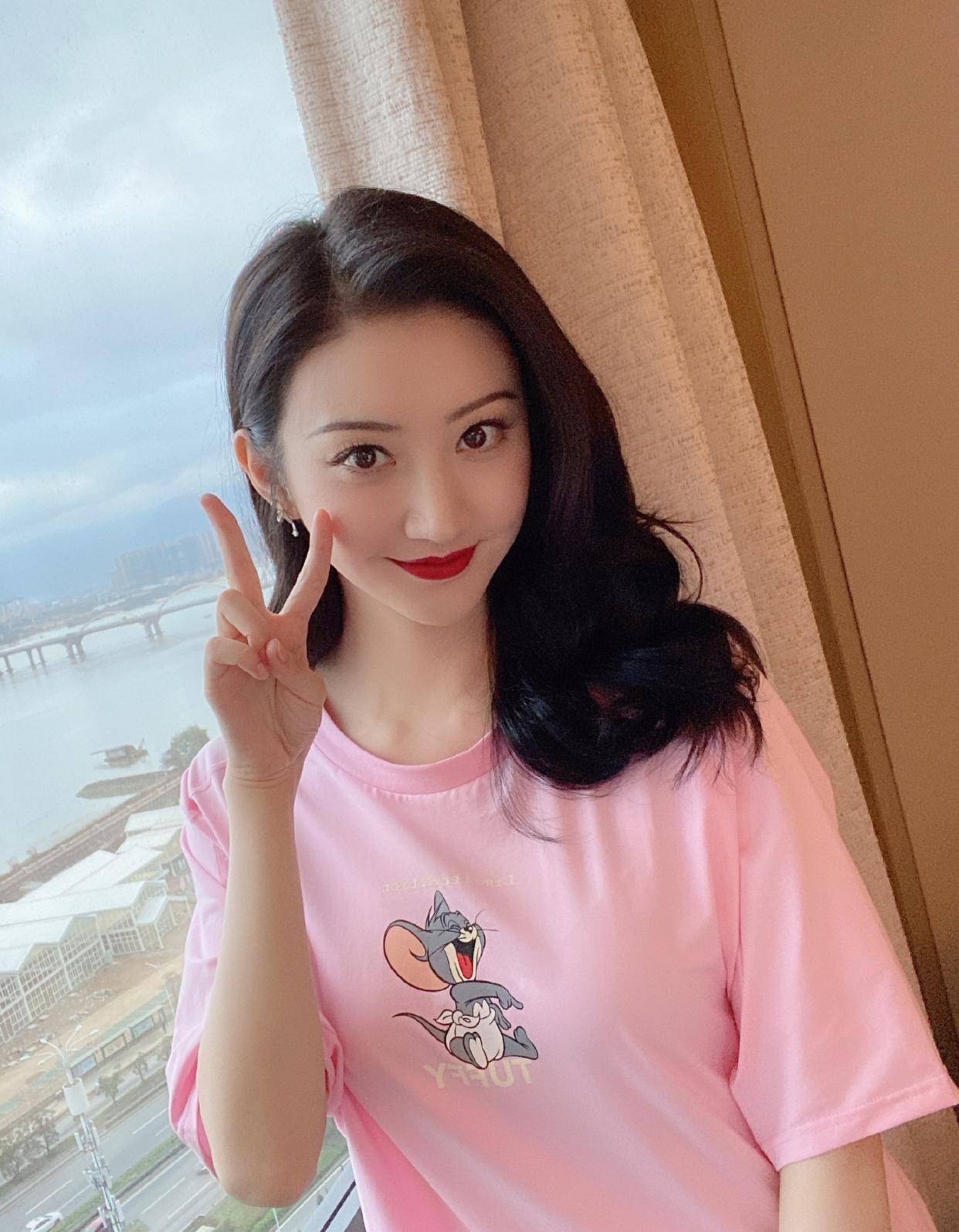 景甜亲身示范:不染头发,裙选长,裤选宽,35岁依旧优雅高级_气质_时尚