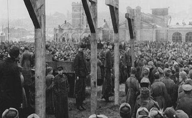 苏联肃反运动,2年内枪决超过60万人,整个军队没有中高级别将领_斯大林