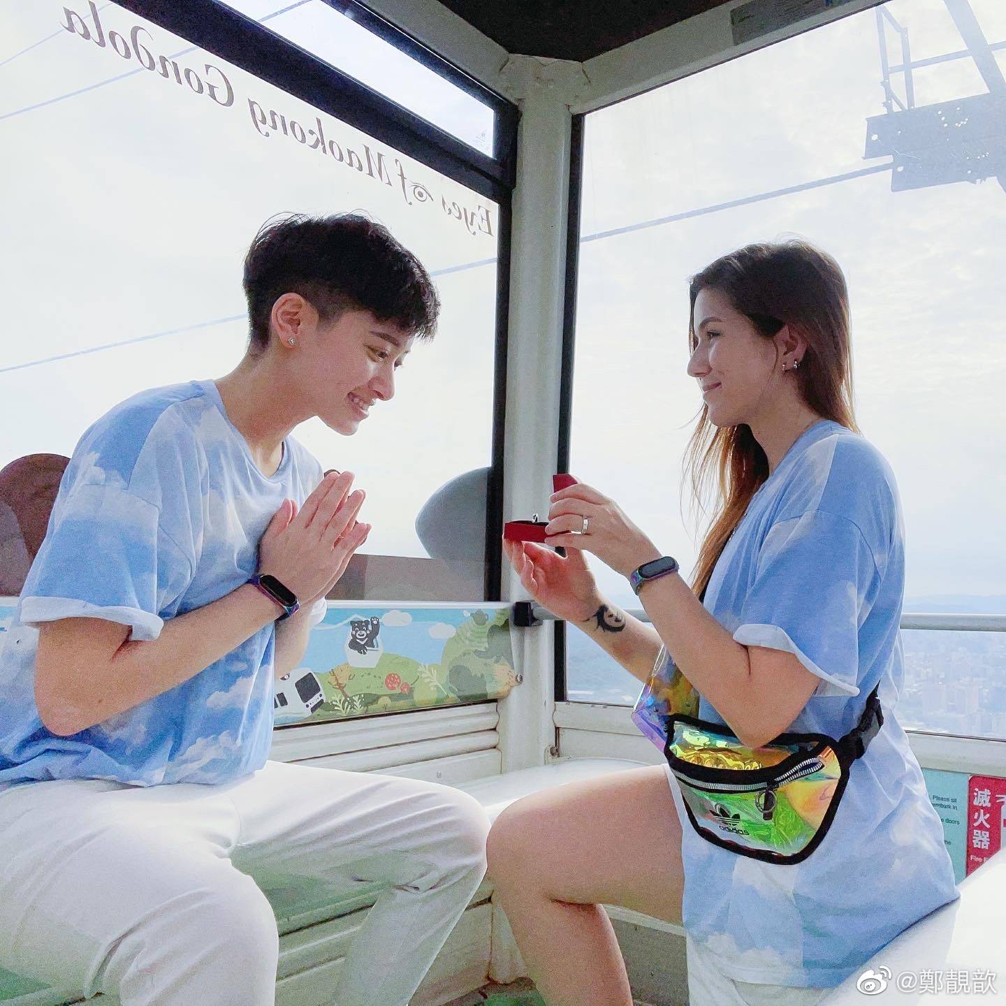 《落跑甜心》女主郑靓歆与女友领证结婚,自言还没考虑要小孩_郑采