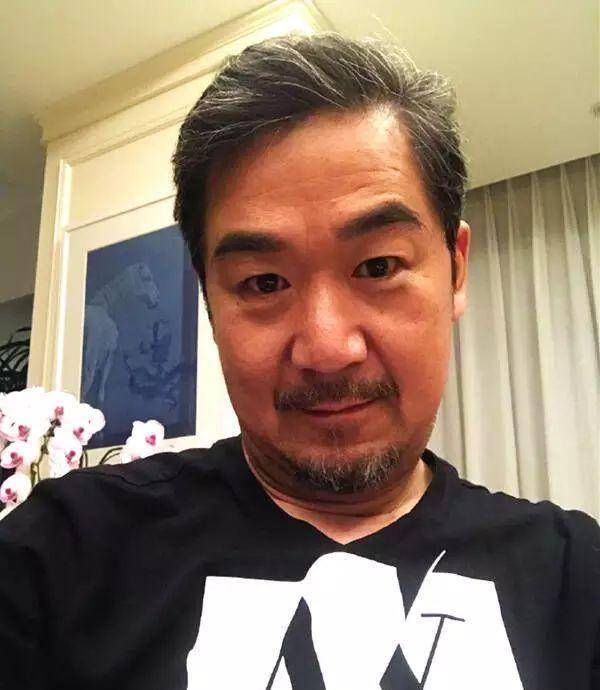 同年龄不同外貌,张国立老师64岁,明明是一岁之差,但是看上去比吕良伟