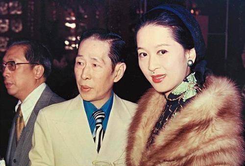 30年塑身衣不离身,丈夫遗嘱:财产只给1元_洪金梅_邓永祥_赛珍珠