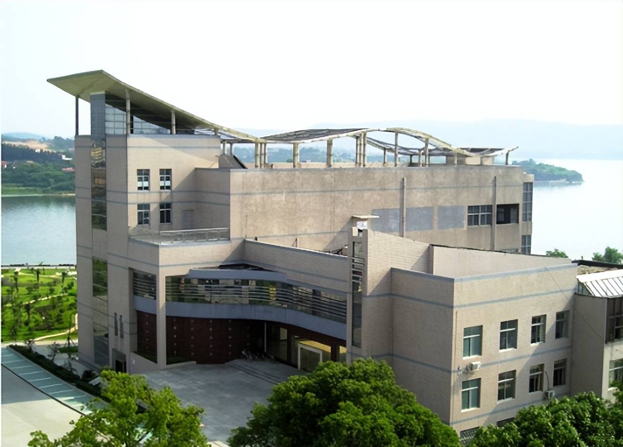 湖南理工学院南湖学院转设,暂定名为岳阳学院,未来是否有前景?