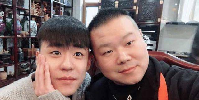 岳云鹏晒自拍刷存在感,无奈遭师弟张云雷拆台_郭德纲_照片_关系