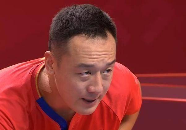 国乒黑马轰然倒下,带伤出战失误不断,男单决赛对阵出炉_徐晨皓_楚钦