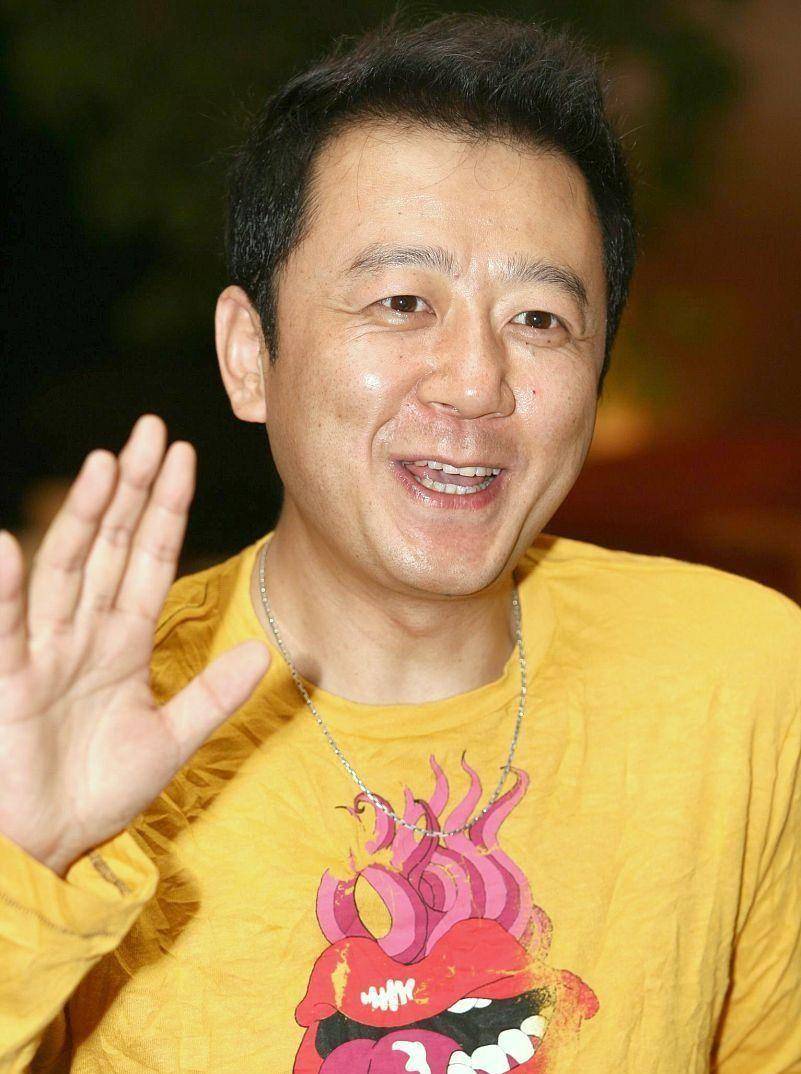 几年前曾在《爸爸去哪了》中的"石头"如今15岁了,身高直追父亲_郭涛