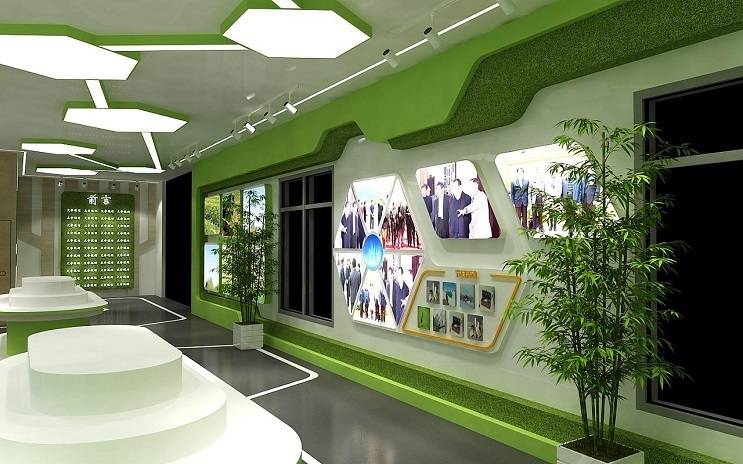 装饰与陈设:根据展厅主题和氛围进行装饰和陈设,包括背景墙,展示台