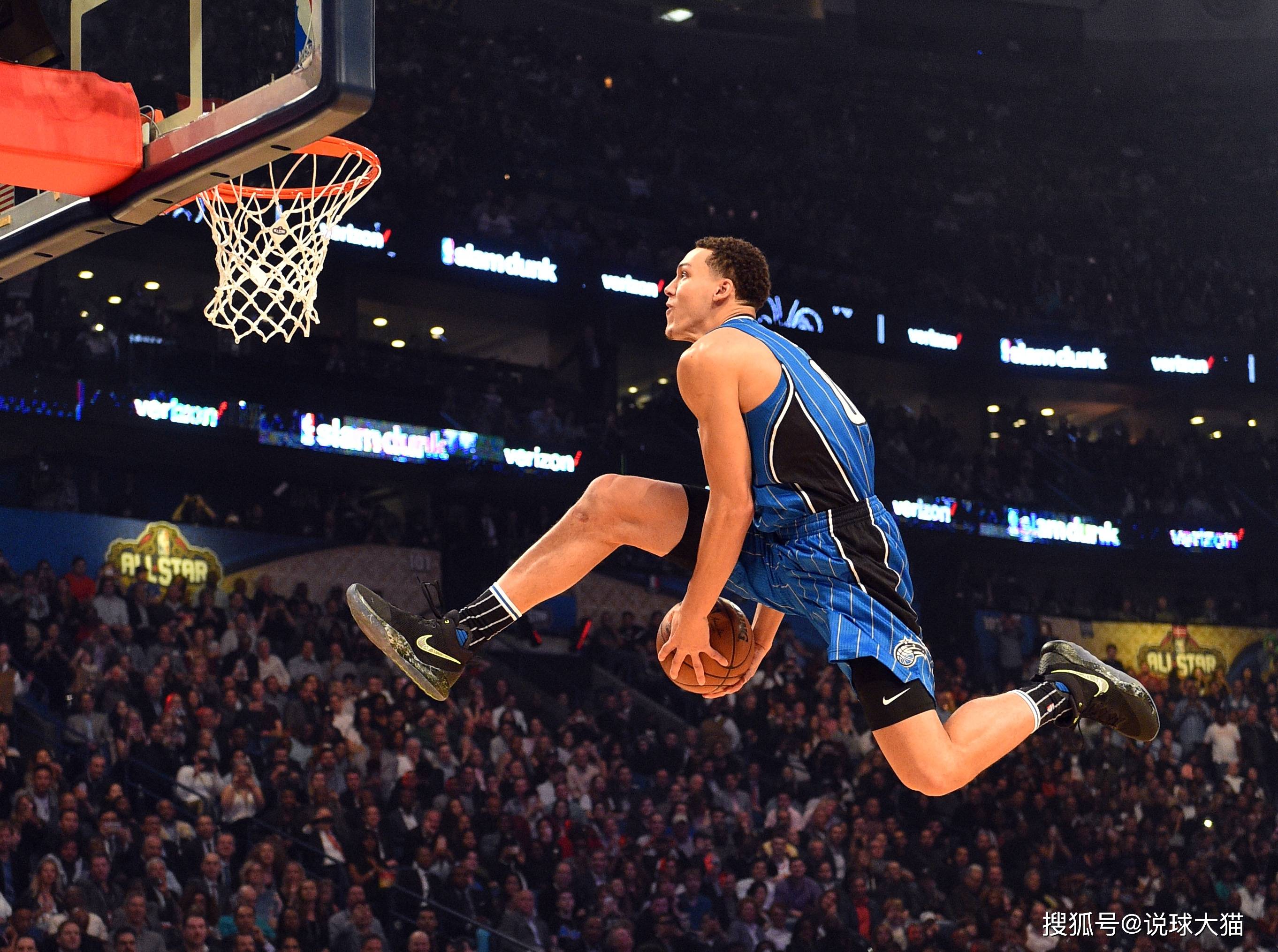 67美媒体排名nba扣篮球员:麦迪四档,乔丹和拉文二档,那詹姆斯呢