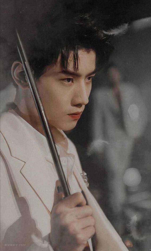 好像何洛洛就早已长驻《极挑宝藏行》,周震南也是有《少年说唱企划》