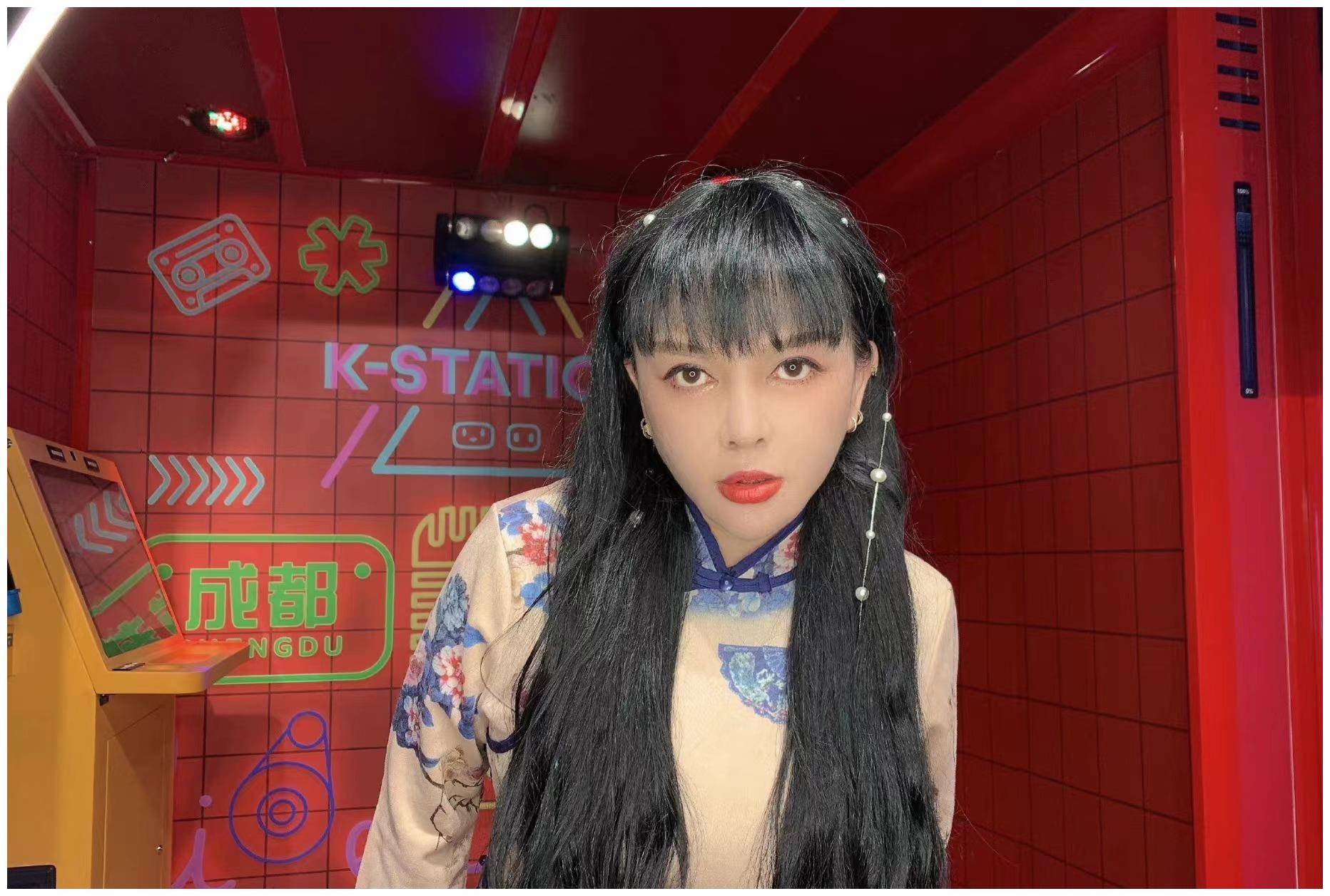 定居内地,自豪自己是中国人,20年前就已拿到身份证_生活_大陆_陈百慧