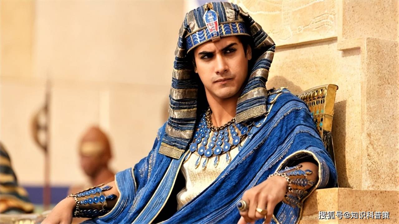 你知道古埃及法老头上戴奇怪的条纹围巾的目的是什么吗?