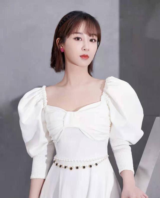 曝杨紫或将出演《琉璃2》,因为她还欠欢瑞一部剧_袁冰妍_名气_合约