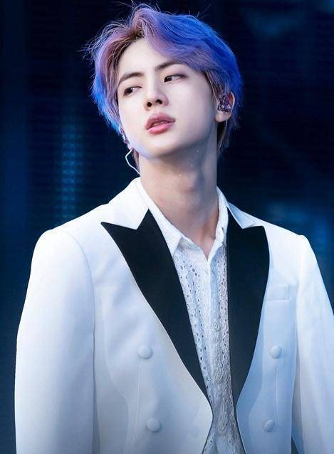 bts成员jin专注吃播,大秀野生下颚线_大叔_大哥_队内