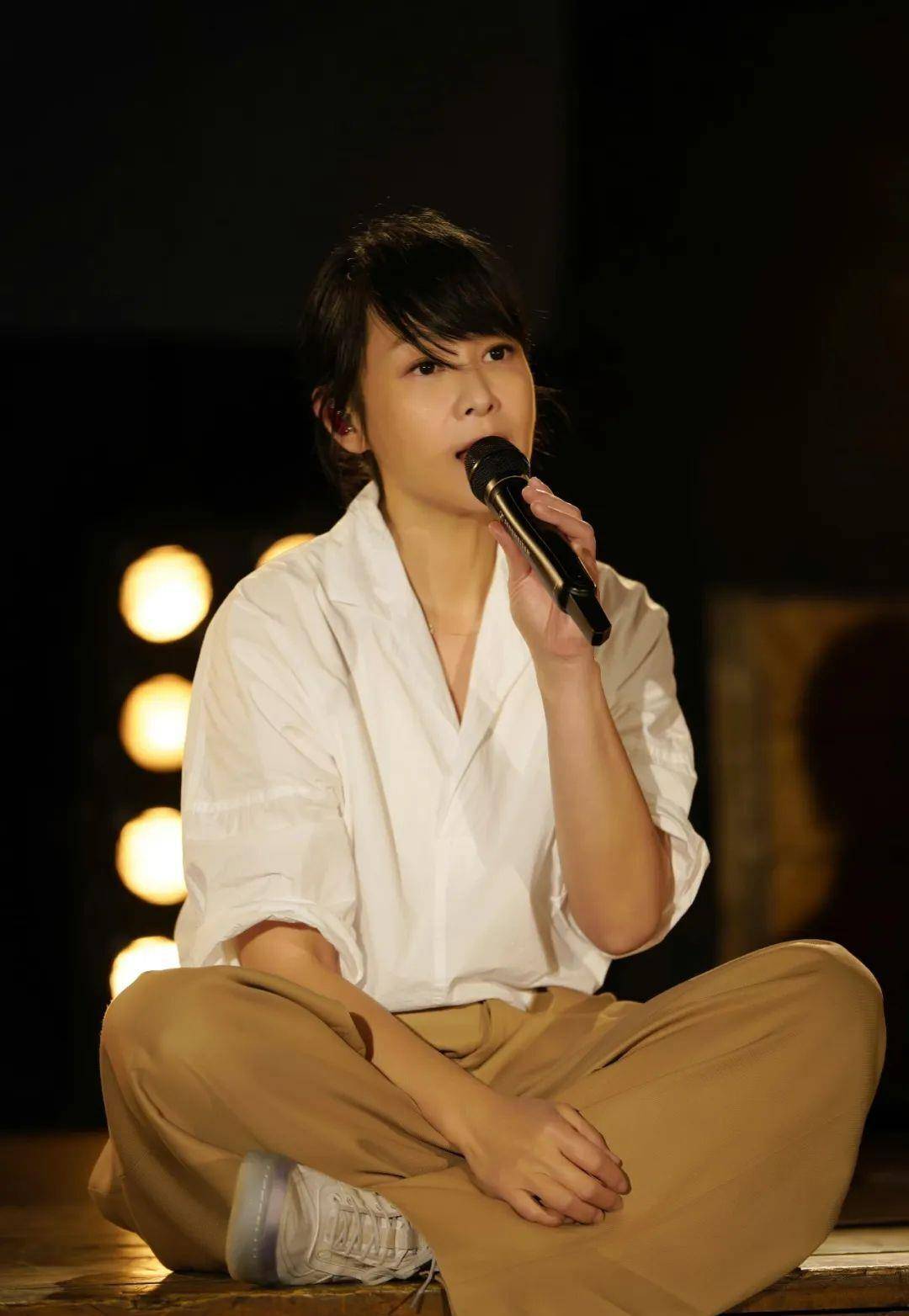 享受独处,不怕孤单的"结婚狂"——刘若英_身份_角色_一个人