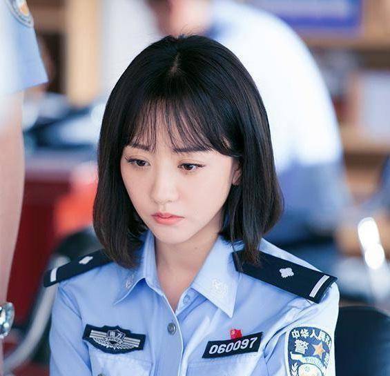 当女明星穿上警服,谁才是最美警花?_女警_一身_刘诗诗