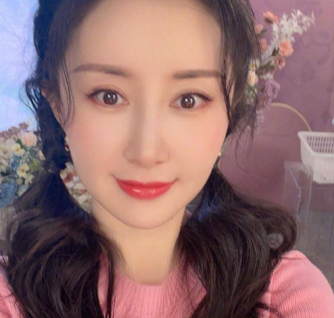 同是老牌艺人,舒畅和杨蓉片约不断,为何只有李国麟下落凡尘?