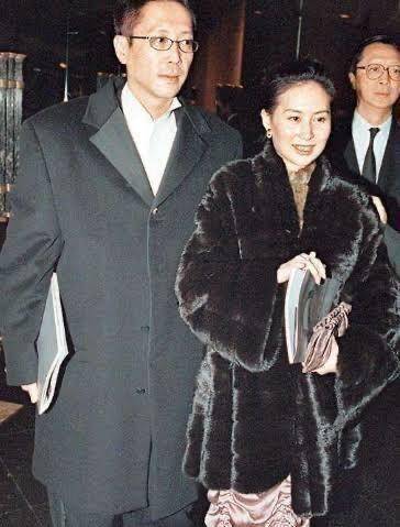 被刘銮雄损,许晋亨是纨绔子还是活出自我_李嘉欣_何超琼_刘嘉玲
