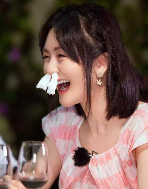 节目邀请到了程莉莎郭晓东,张杰谢娜,应采儿陈小春,颖儿付辛博四队