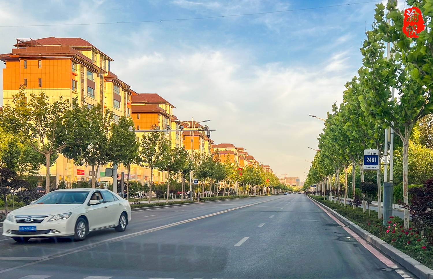 南疆第一城,gdp比喀什还高,高楼林立绿化好,城建不逊东部城市