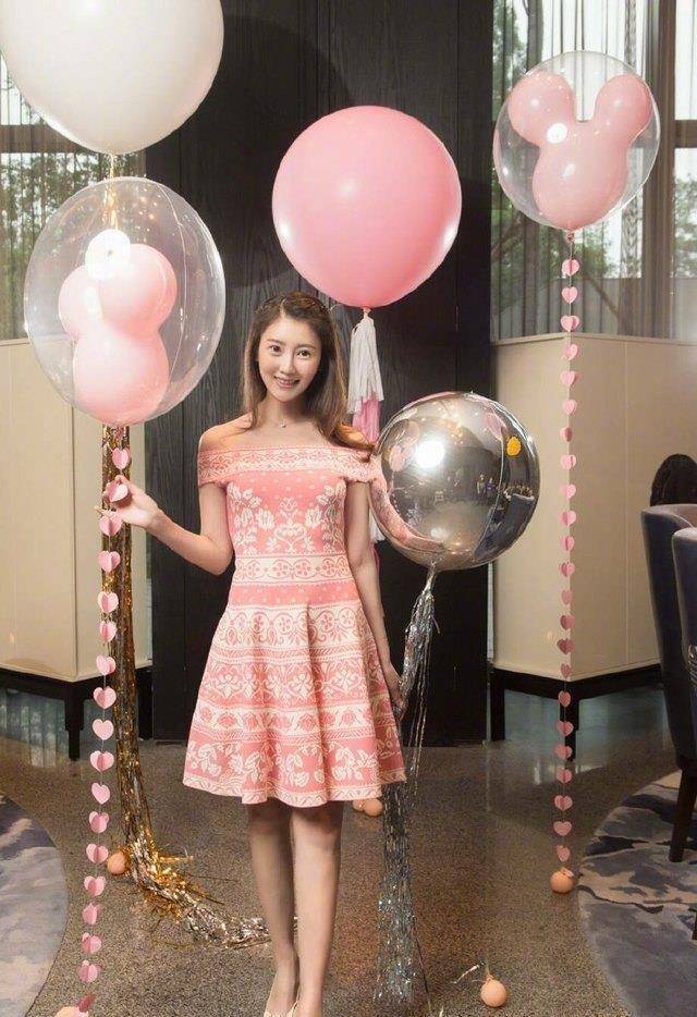 应采儿,刘芸,baby,霍思燕,李小璐,杨幂,熊乃瑾,李小璐都是甘薇的