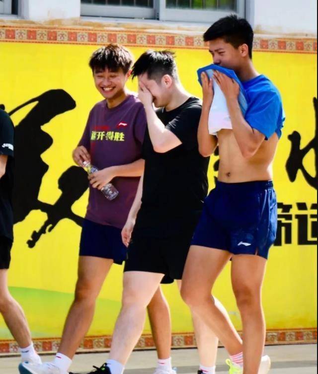 梁靖昆_马龙_刘诗雯