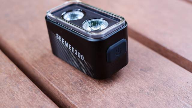 迈极炫 SEEMEE300感应追光尾灯:八大硬核科技,为安全骑行护航