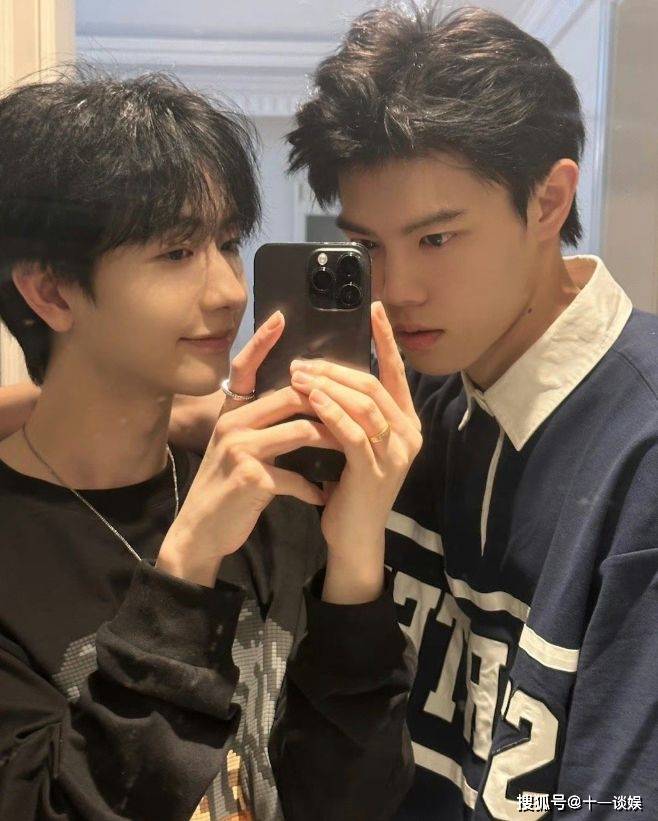 起因是18日凌晨,刘聪突然发了一条微博,配文:是不是不发火,就把人当