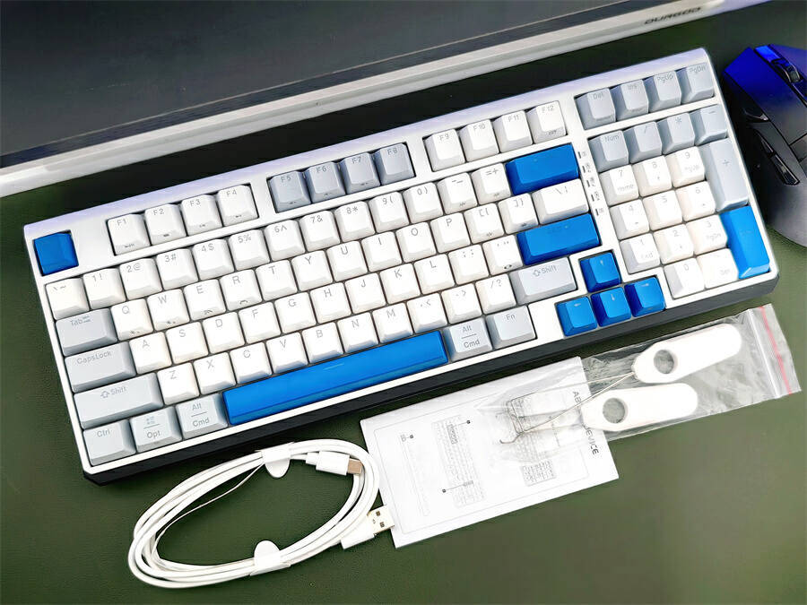杜伽K615w 97键机械键盘实测:晶莹剔透的背后是满满幸福感