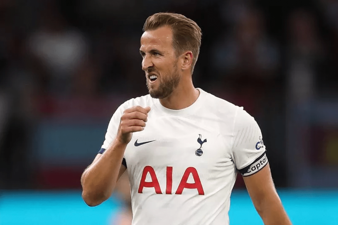 韦恩·鲁尼开玩笑说哈里·凯恩是热刺的"囚犯",也是曼联的"理想球员"